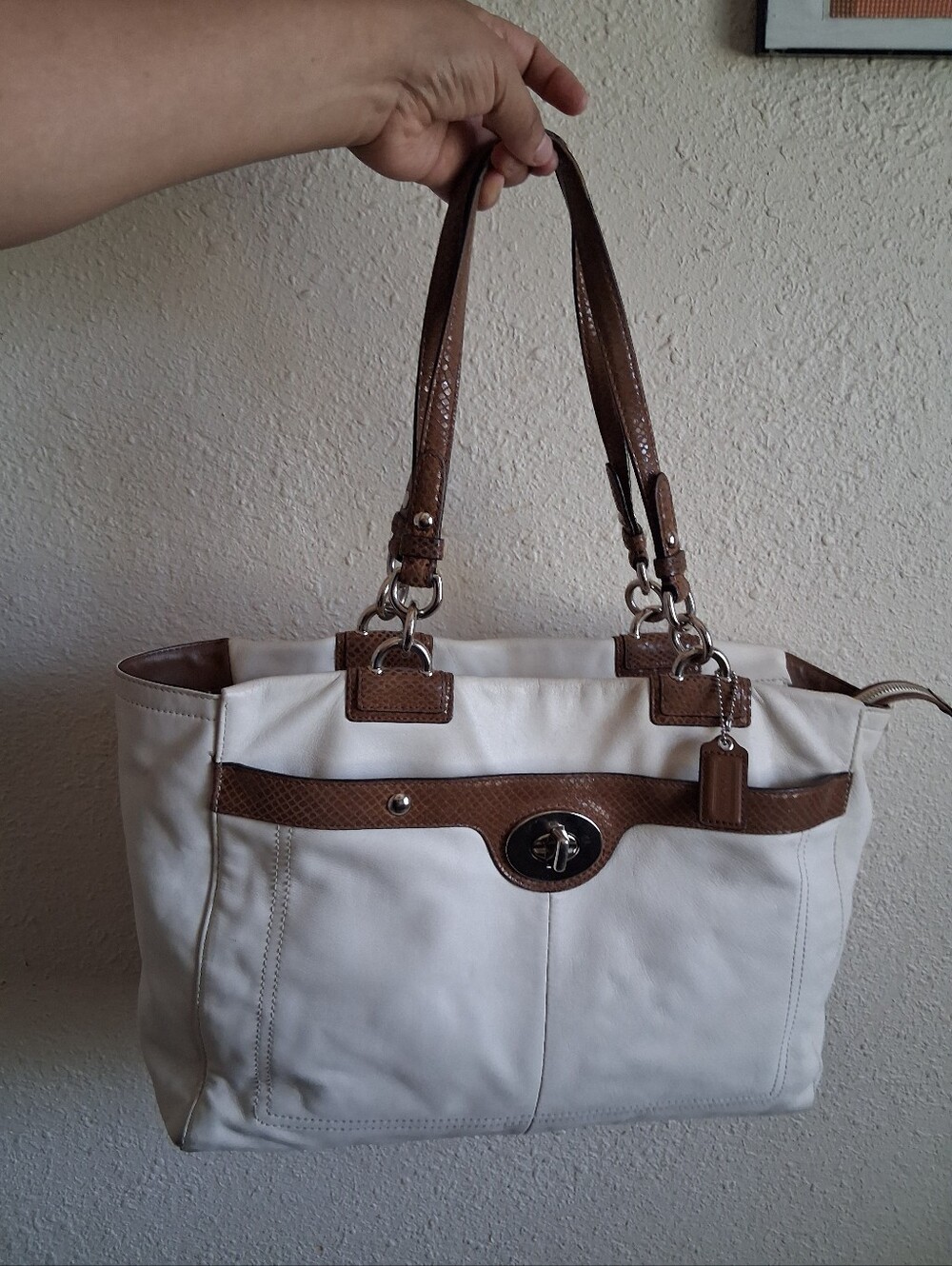 Coach Penelope White And Brown Large Tote Bag